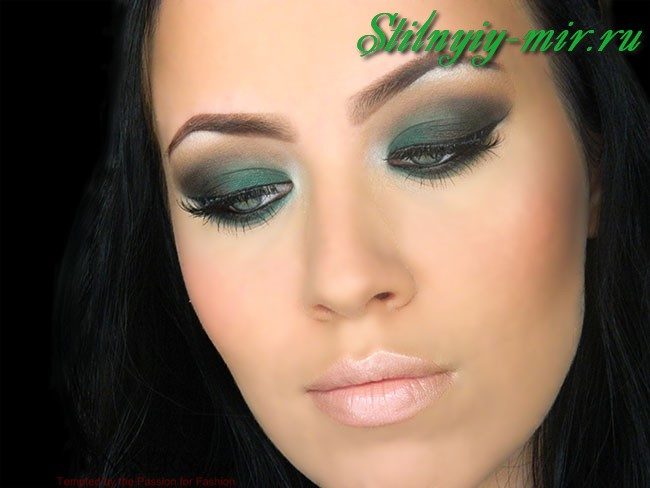 emerald-green-eye-makeup-tutorial