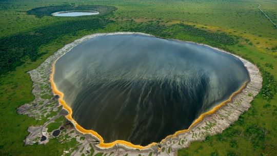 Самое глубокое озеро на планете, а также 10 самых необычных озер на нашей планете